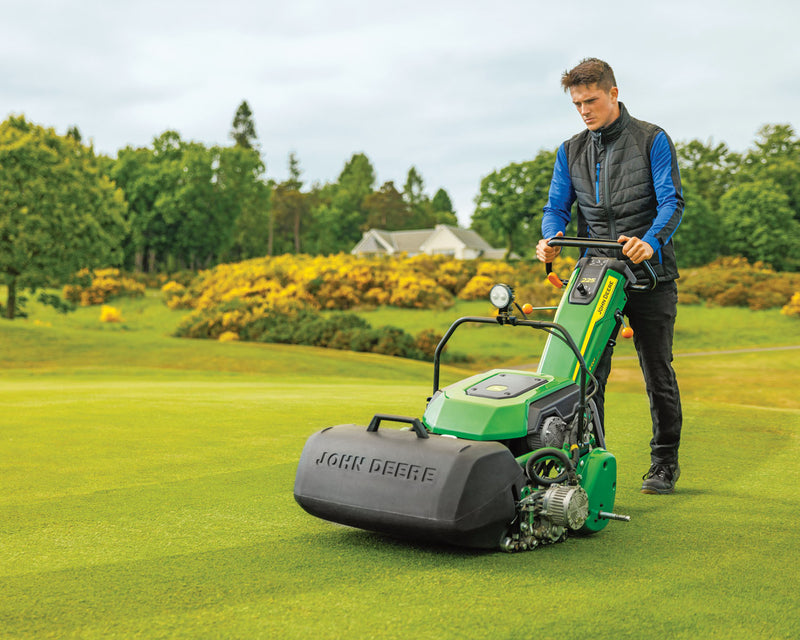 John Deere 225 E-Cut Pedestrian Greens Mower