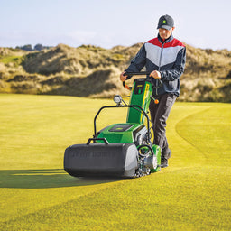 John Deere 225 E-Cut Pedestrian Greens Mower