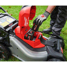 MILWAUKEE® M18 FUEL™ 46cm Cordless Lawnmower