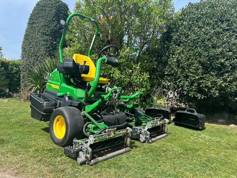 New John Deere 2750E Triplex Mower - H1000973