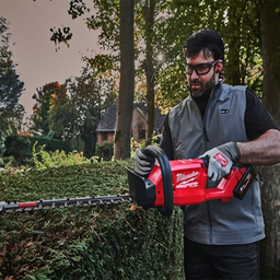 MILWAUKEE® M18 FUEL™ 60cm Hedge trimmer kit