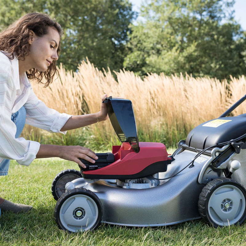 Honda Cordless lawnmower offer free battery and charger