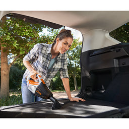 Woman using STIHL SEA20