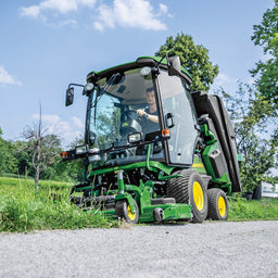 John Deere 1500 Series Front Rotary Mowers with ComfortCabs