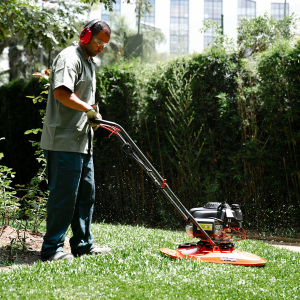 Husqvarna GX 560 Hover Mower Ripon Family