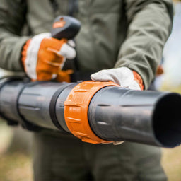 BR800 backpack blower professional