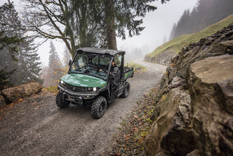 John Deere XUV875M Gator Utility Vehicle