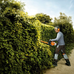 HS82RC Hedge trimmer