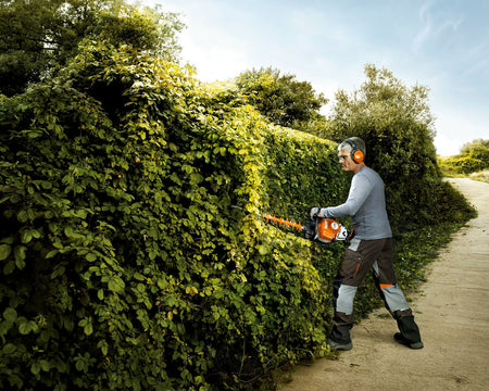 HS82RC Hedge trimmer