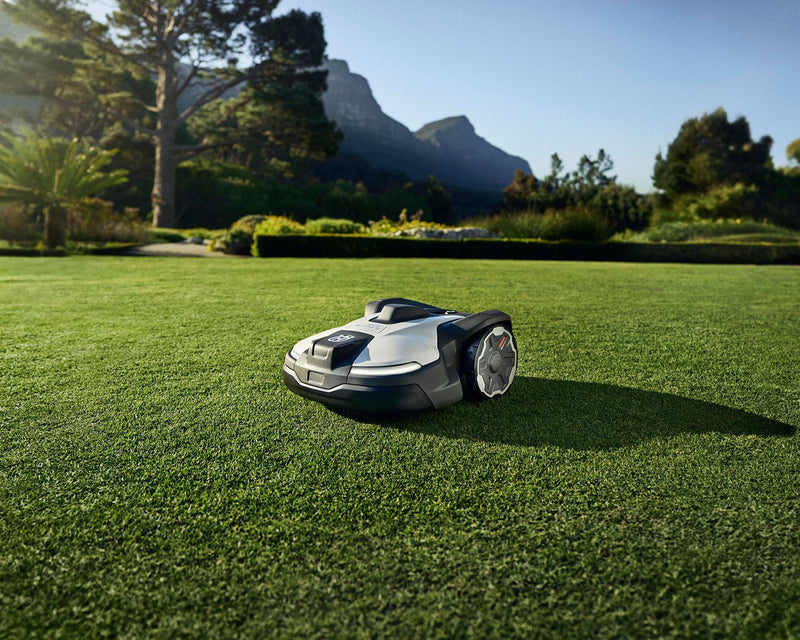 Husqvarna Automower 450X NERA Robotic Lawnmower Ripon Family