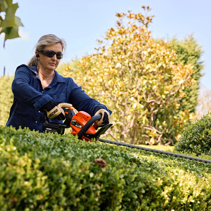 Echo DHC-310 Cordless Hedge Trimmer