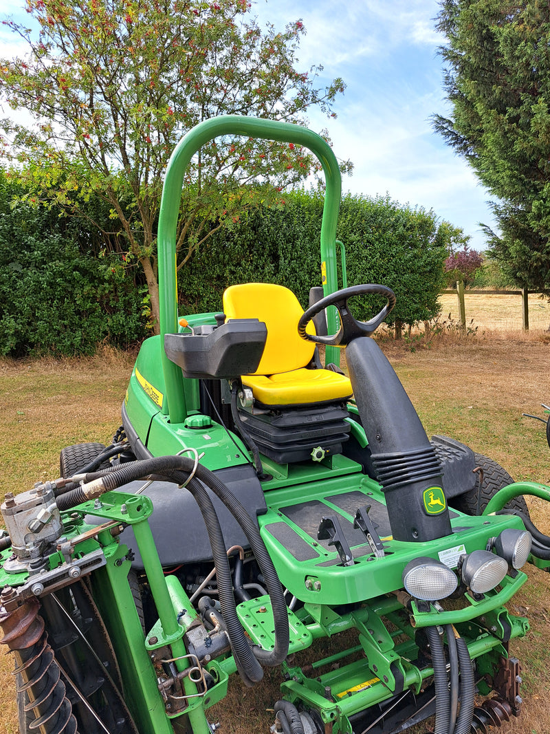 Used John Deere 8700A Precision Cut Mower - H1000470 - £12,500 (+ VAT)