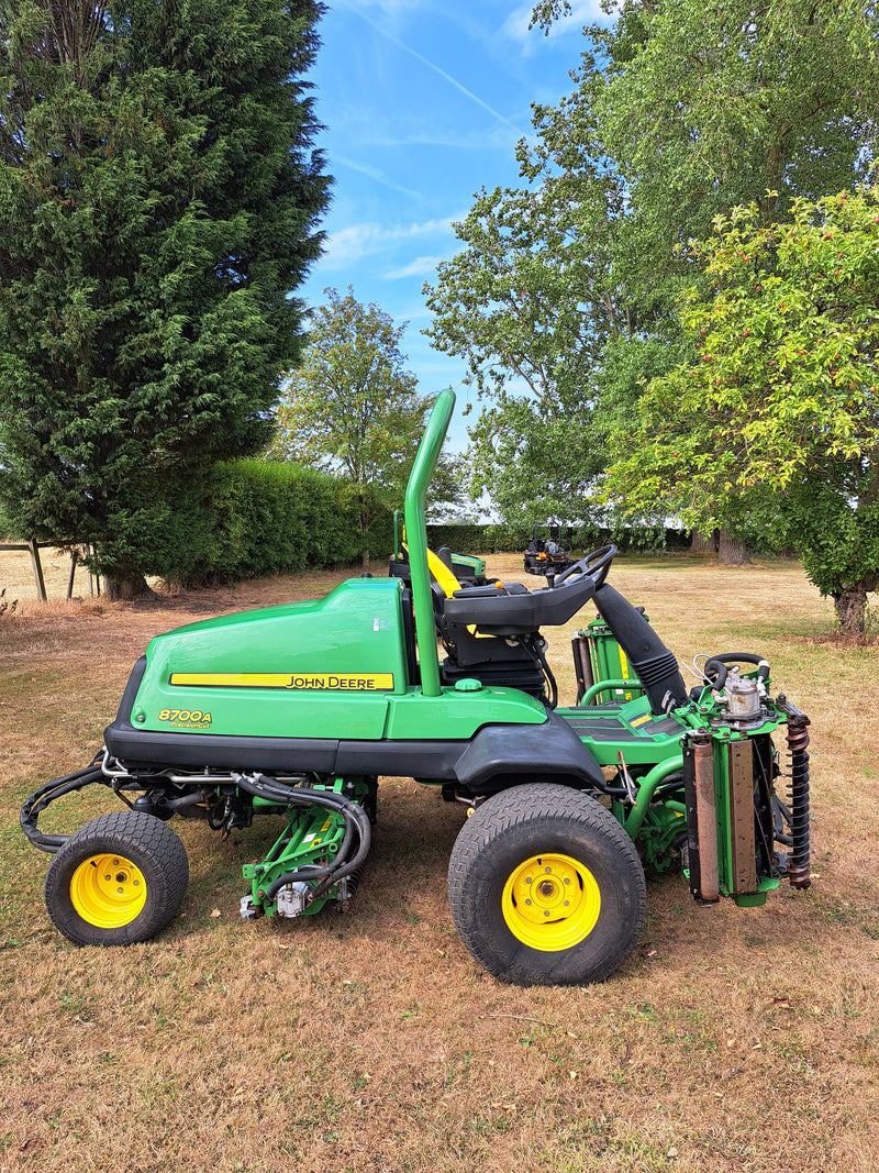 Used John Deere 8700A Precision Cut Mower - H1000470 - £12,500 (+ VAT)