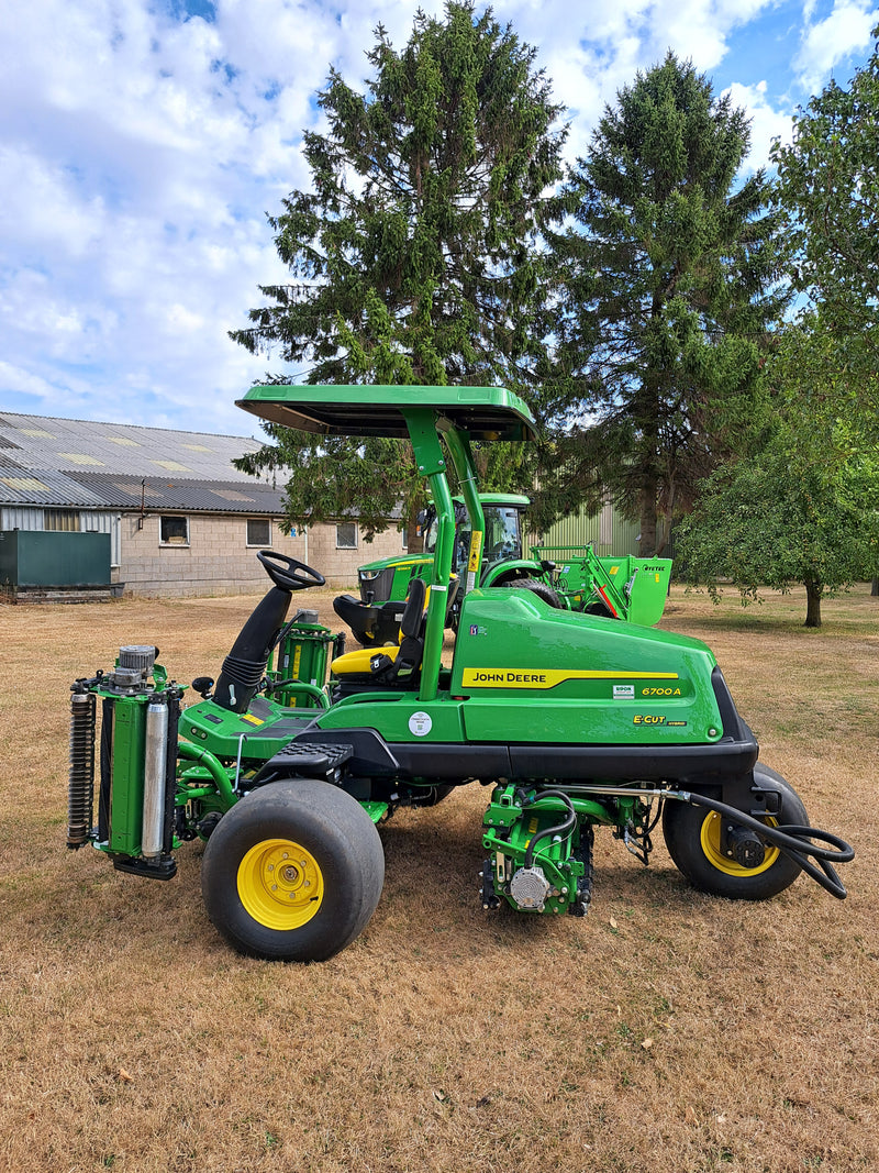 Ex Demo 6700AE E-Cut Mower - H1147338 - £61,0000 (+ VAT)