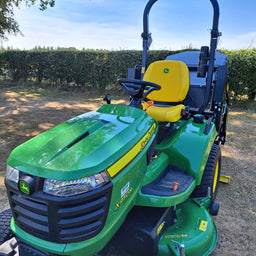Ex Demo John Deere X950R 54" HD c/w 54" Striping Kit Mowing Tractor - H1140148 - £23,395 (+ VAT)
