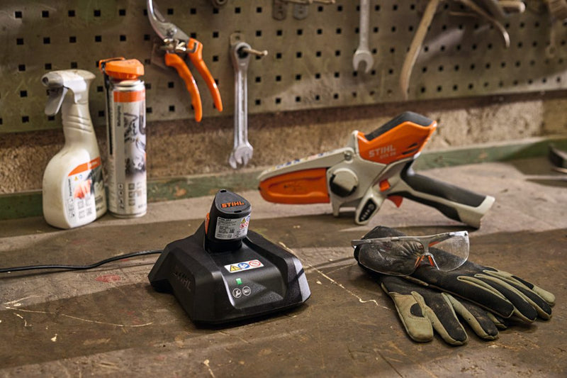 STIHL AL5 Battery Charger