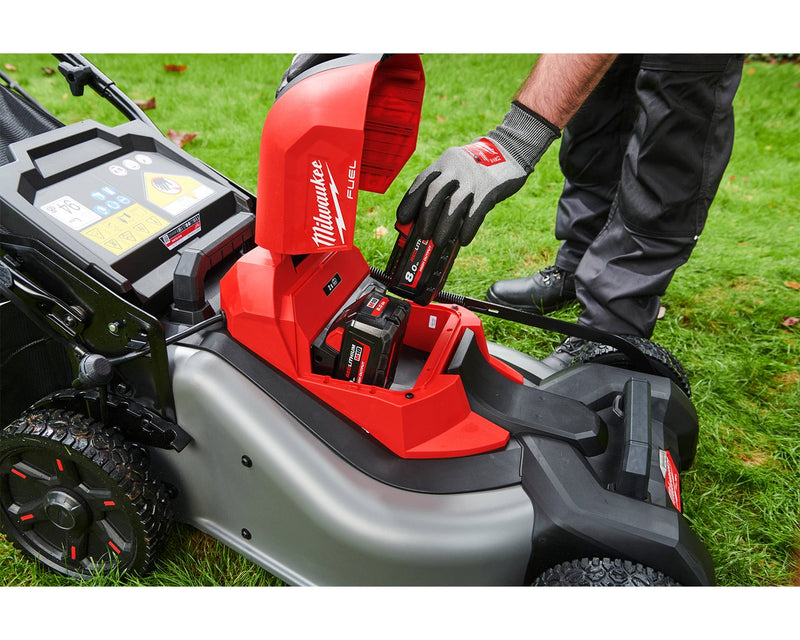 MILWAUKEE® M18 FUEL™ 46cm Cordless Lawnmower