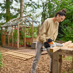 STIHL GTA30 Cordless Pruner Set