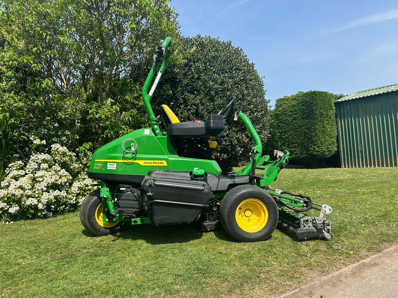 Ex Demo John Deere 2750E Triplex Mower - H1000971