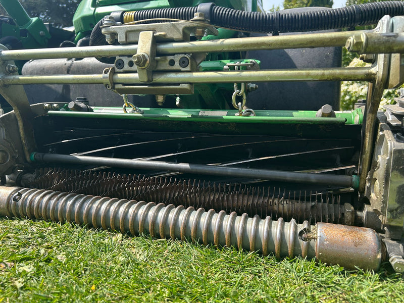 Ex Demo John Deere 2750E Triplex Mower - H1000971