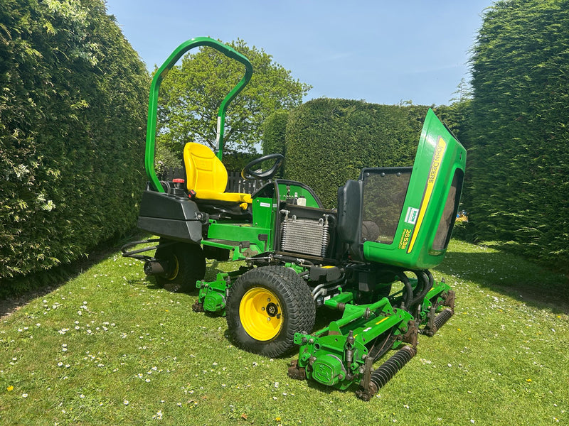 Used John Deere 2653B Precision Cut Mower - H1000988