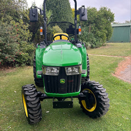 Ex Display John Deere 3025E Compact Tractor - £14,750 (Ex VAT) H1142044 & H1142045