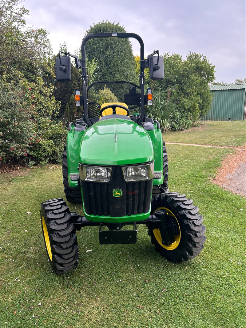 Ex Display John Deere 3025E Compact Tractor - £14,750 (Ex VAT) H1142044 & H1142045