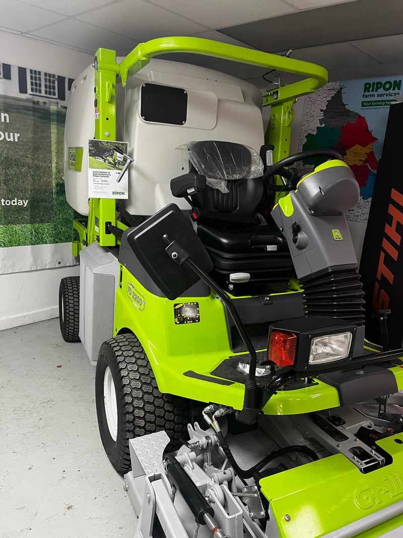 Ex Demo Grillo FD2200TS Mower Collector - H1142908