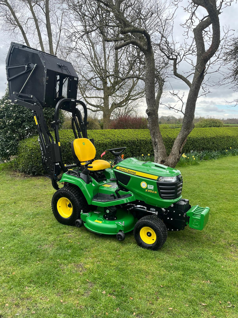 Used John Deere X950R Ride On Lawnmower - H1149159