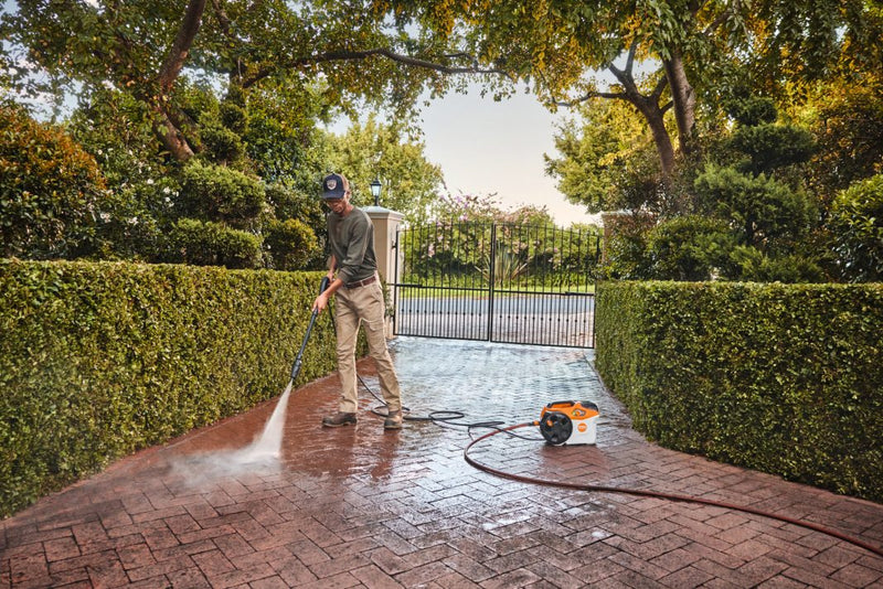 STIHL REA100 Plus Cordless Pressure Washer