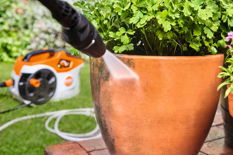STIHL REA60 Plus Cordless Pressure Washer