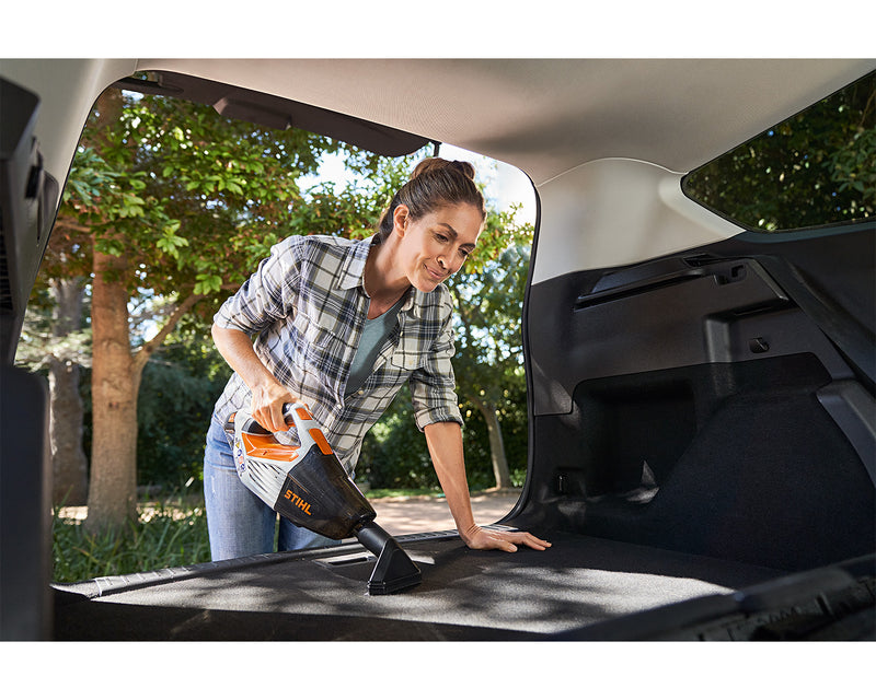 Woman using STIHL SEA20