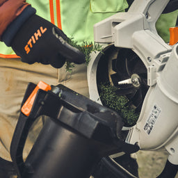 STIHL SHA 140 Cordless Vacuum Shredder