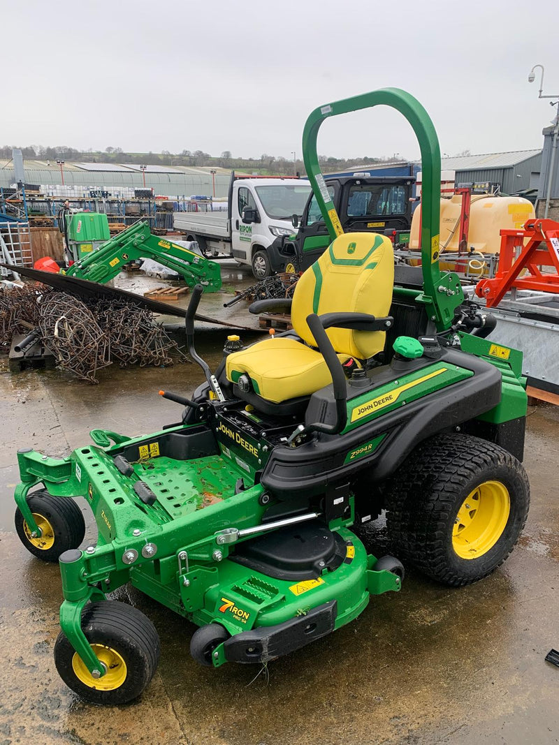 John Deere Z994R Zero Turn Mower with 54″ Side Discharge Deck - H1136909