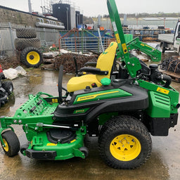 John Deere Z994R Zero Turn Mower with 54″ Side Discharge Deck - H1136909