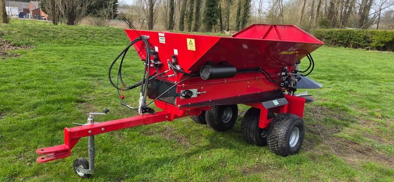 Ex-Demo Redexim DS800 Trailed Top Dresser - H1000823