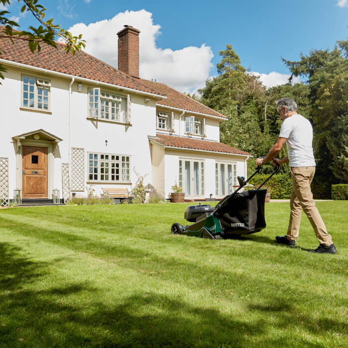 Hayter Harrier 56 Cordless Lawnmower