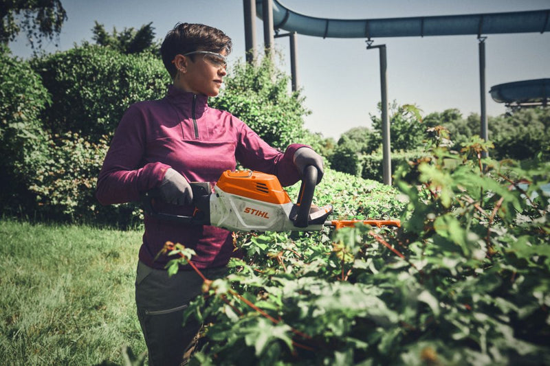 STIHL HSA140T-24 Cordless Hedge Trimmer