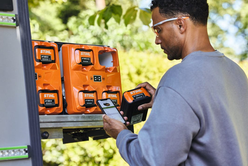 STIHL AL301-4 Multi Charger