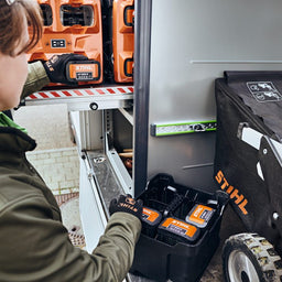 STIHL AL301-4 Multi Charger