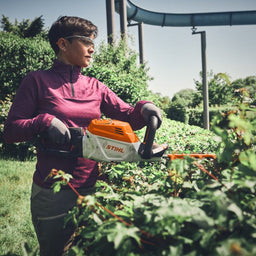 STIHL HSA140R-24 Cordless Hedge Trimmer