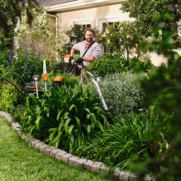 STIHL KMA80R Cordless Kombi Power Unit