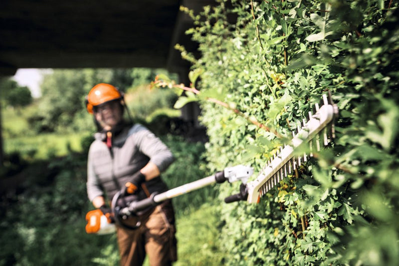 STIHL HLA140B Cordless Long-Reach Hedge Trimmer