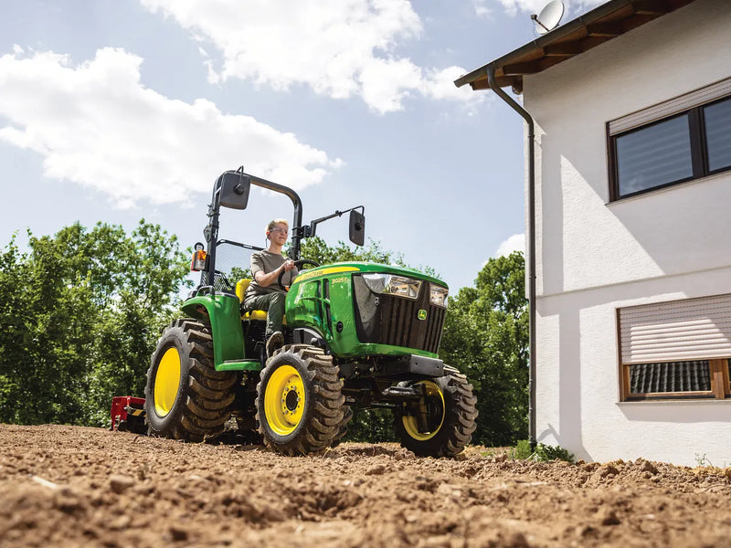 John Deere 3025E Compact Utility Tractor