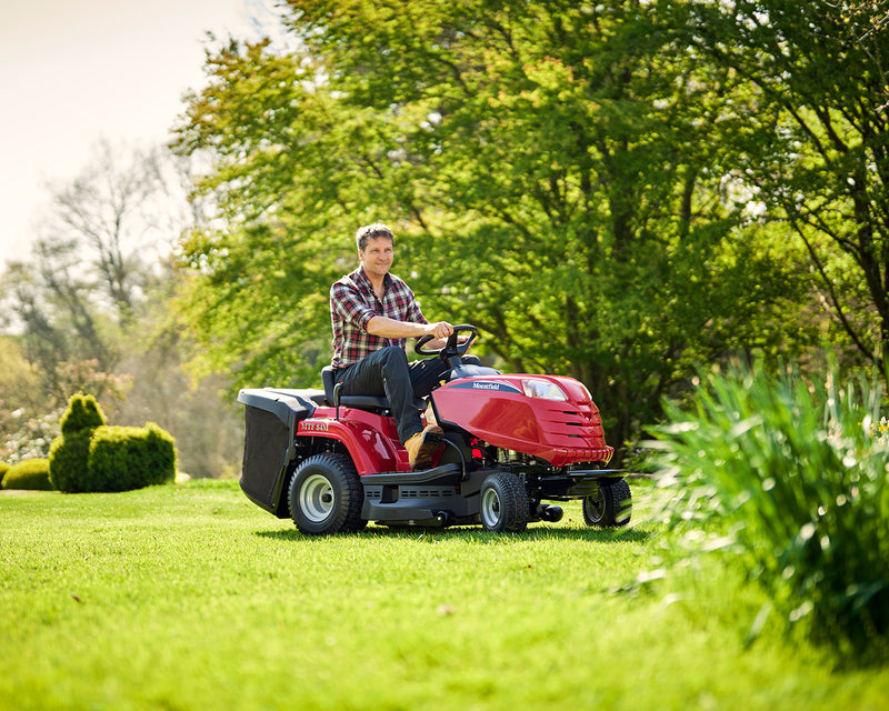 Mountfield mowing lawn