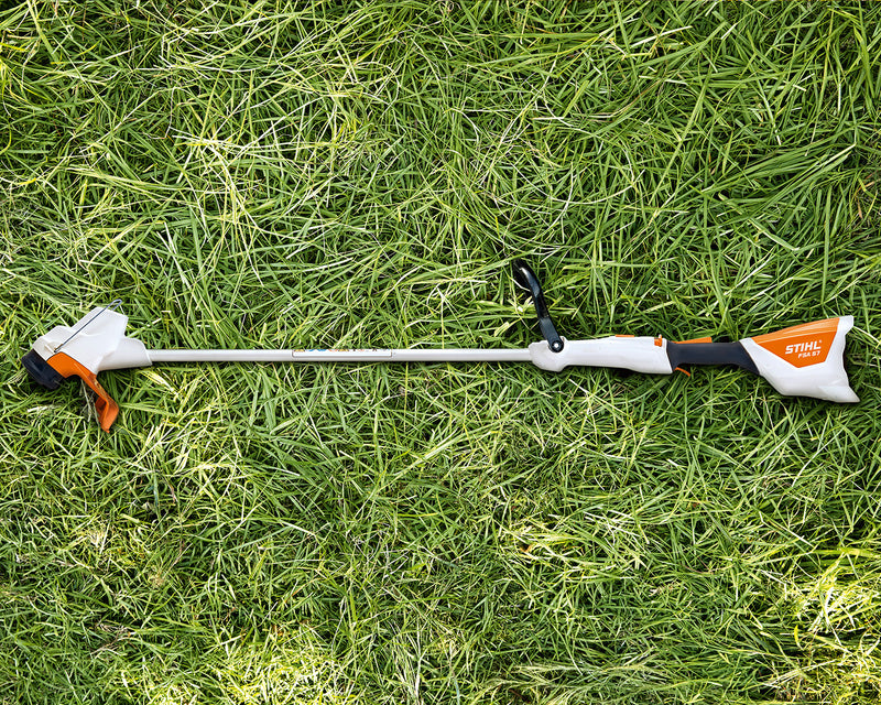 Cordless grass trimmer