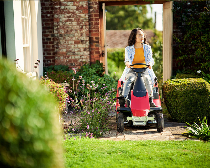 Narrow ride on mower 