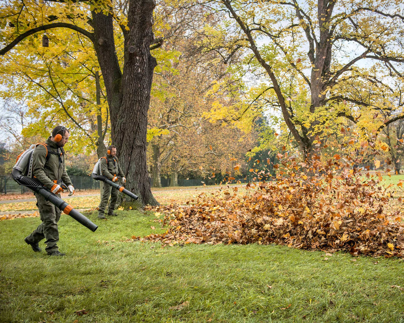 Commercial backpack blower